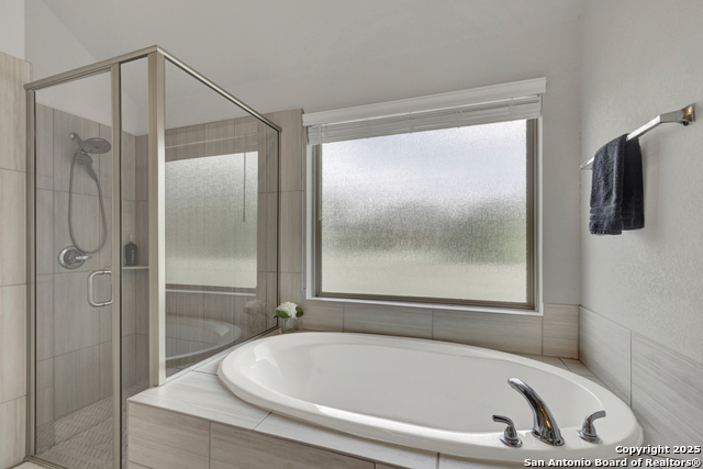 Image 33 of 76 For 562 Orchard Way
