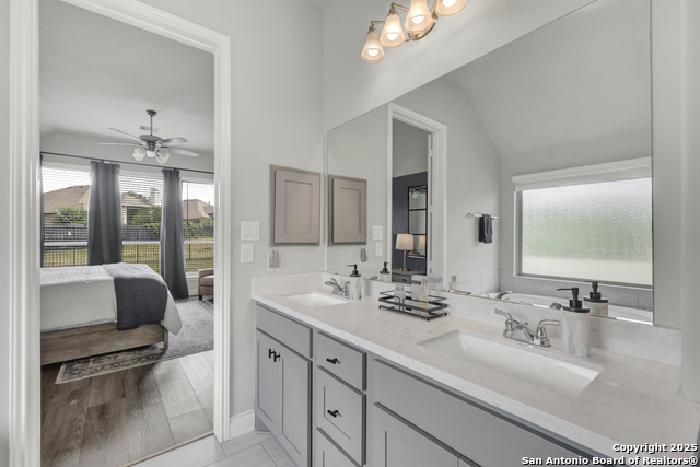 Image 34 of 76 For 562 Orchard Way