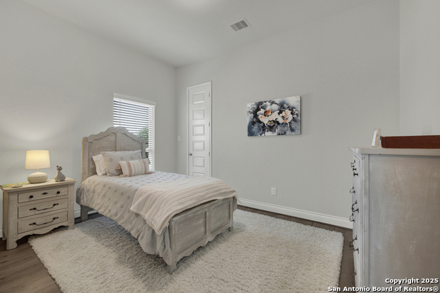 Image 37 of 76 For 562 Orchard Way