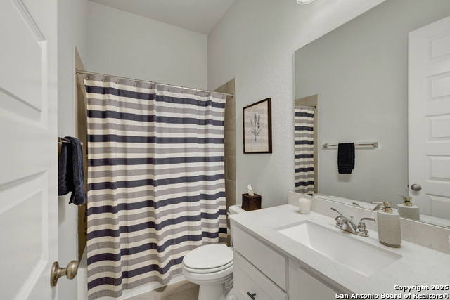 Image 40 of 76 For 562 Orchard Way