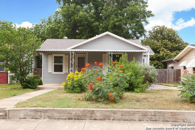 Image 3 of 18 For 551 Mayfield E