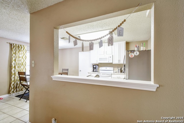 Image 11 of 30 For 9311 Bowen Dr.