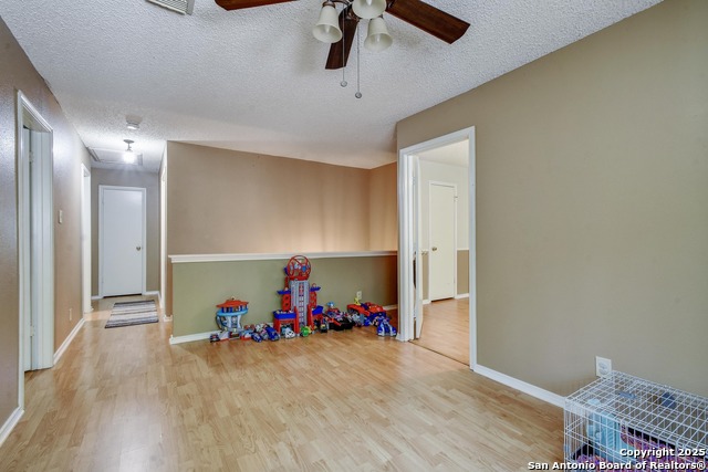 Image 19 of 30 For 9311 Bowen Dr.