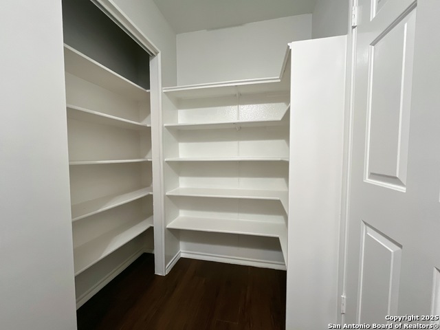Image 7 of 21 For 9507 Summerbrook