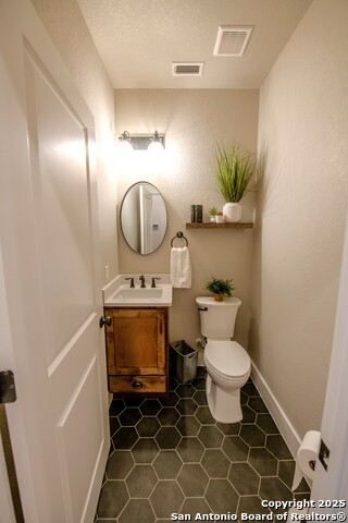Image 16 of 37 For 113 Bayberry Ct