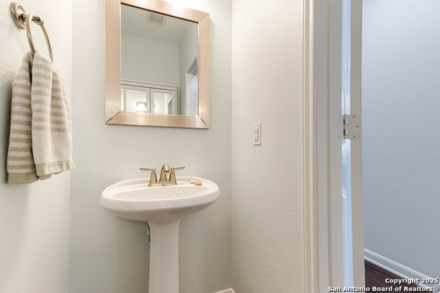 Image 32 of 40 For 3319 Brooktree Ct