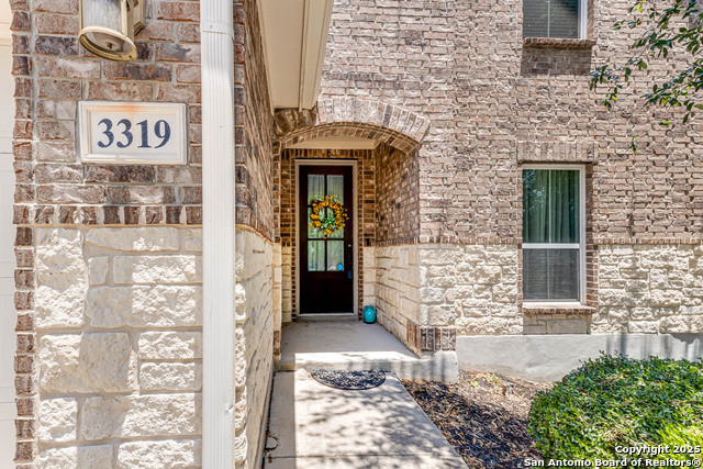 Image 4 of 40 For 3319 Brooktree Ct