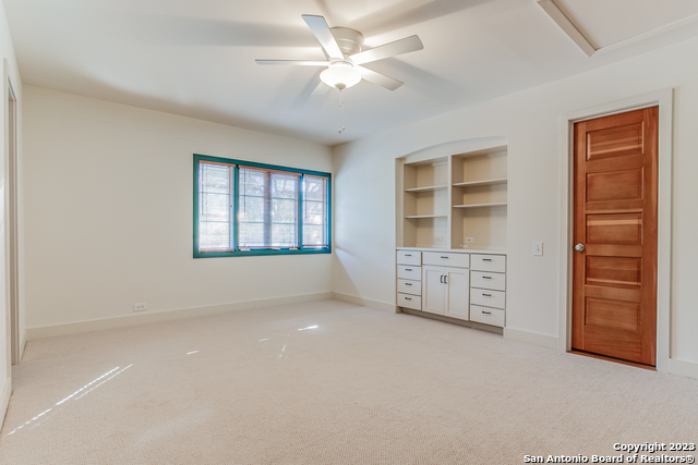 Listing photo id 20 for 2 Laurel Pl