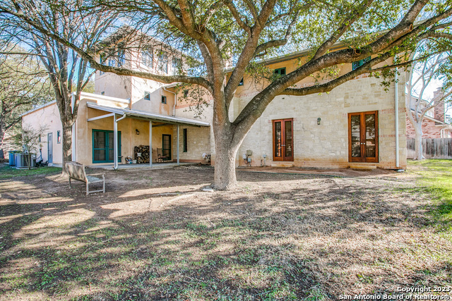 Listing photo id 25 for 2 Laurel Pl