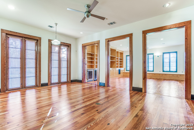 Listing photo id 6 for 2 Laurel Pl