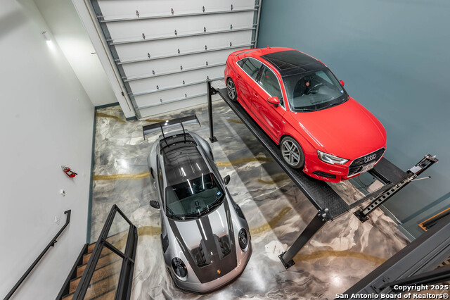 Listing photo id 13 for 7231 Stonewall Bend  3112