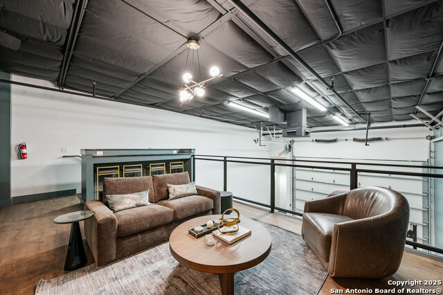 Listing photo id 18 for 7231 Stonewall Bend  3112