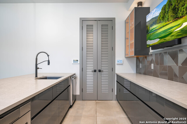 Listing photo id 30 for 7231 Stonewall Bend  3112