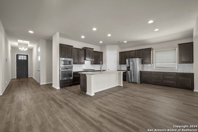 Listing photo id 16 for 6595 Mason Vly