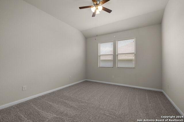 Listing photo id 21 for 6595 Mason Vly