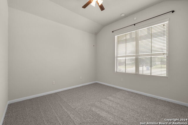 Listing photo id 1 for 6595 Mason Vly