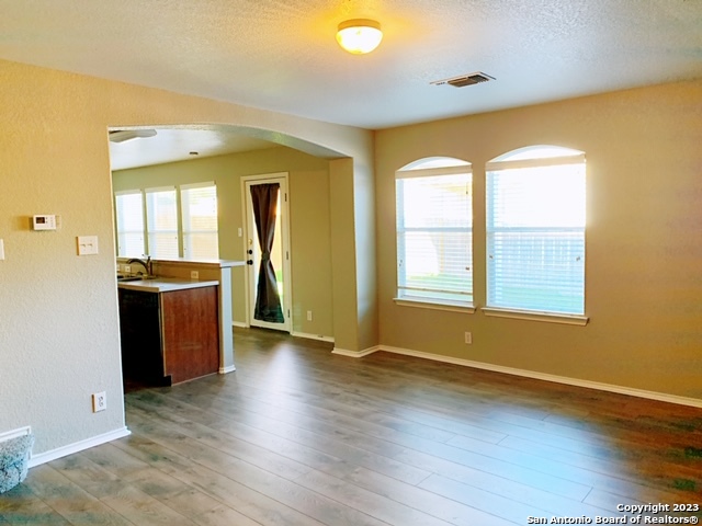 Image 3 of 19 For 5403 Tomas Circle