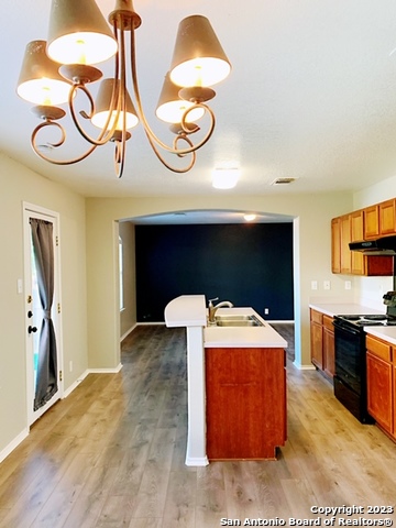 Image 6 of 19 For 5403 Tomas Circle