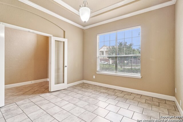 Listing photo id 12 for 5514 Waldon Walk