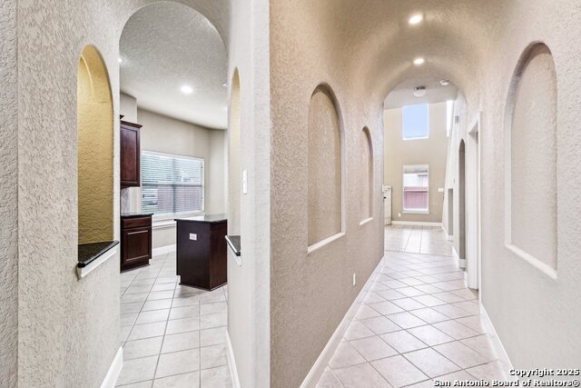 Listing photo id 13 for 5514 Waldon Walk