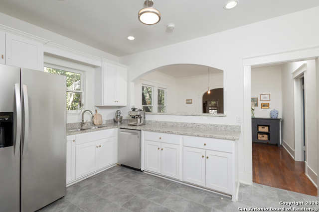 Image 18 of 32 For 414 Rosewood