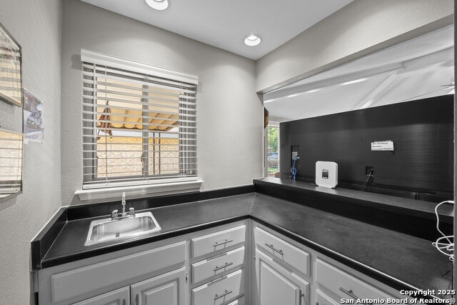 Image 15 of 38 For 1008 Robert Derrick Dr.
