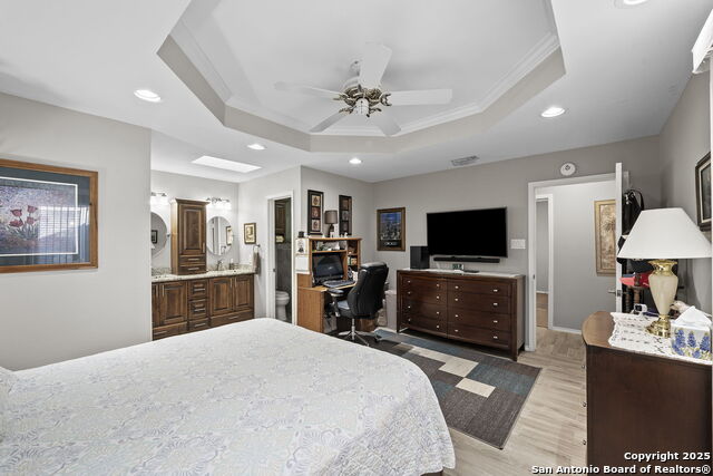 Image 18 of 38 For 1008 Robert Derrick Dr.