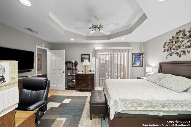Image 23 of 38 For 1008 Robert Derrick Dr.