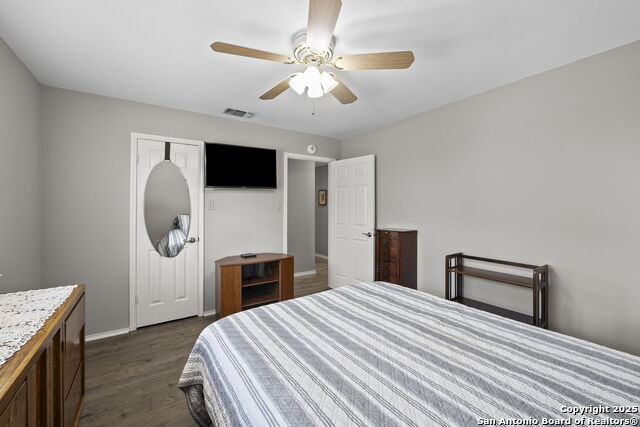 Image 29 of 38 For 1008 Robert Derrick Dr.