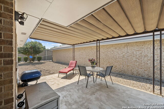 Image 33 of 38 For 1008 Robert Derrick Dr.