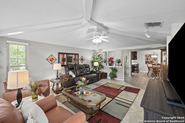 Image 6 of 38 For 1008 Robert Derrick Dr.