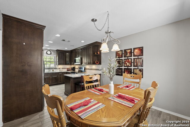 Image 9 of 38 For 1008 Robert Derrick Dr.