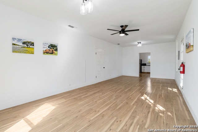 Listing photo id 14 for 30951 Blanco Rd