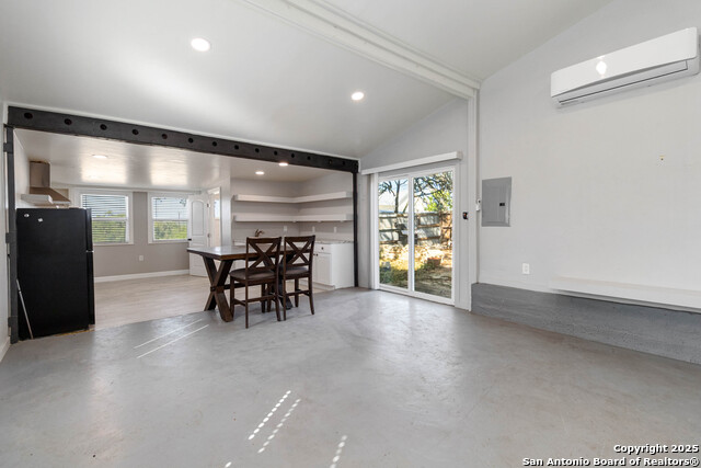 Listing photo id 21 for 30951 Blanco Rd