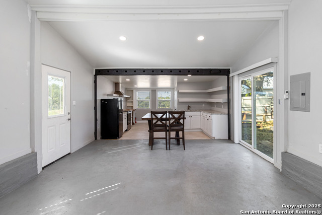 Listing photo id 29 for 30951 Blanco Rd