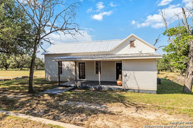 Listing photo id 32 for 30951 Blanco Rd