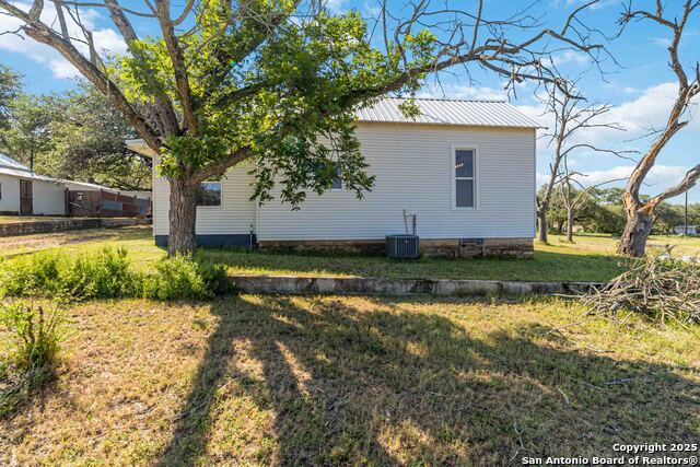 Listing photo id 34 for 30951 Blanco Rd
