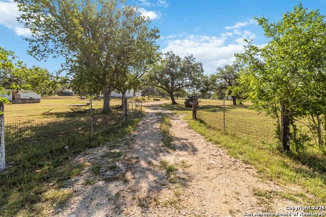 Listing photo id 35 for 30951 Blanco Rd