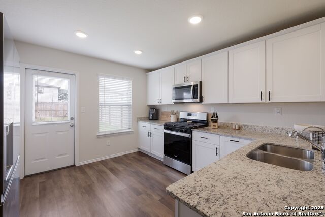 Image 11 of 33 For 13735 Prospector Post