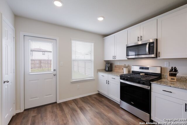 Image 12 of 33 For 13735 Prospector Post