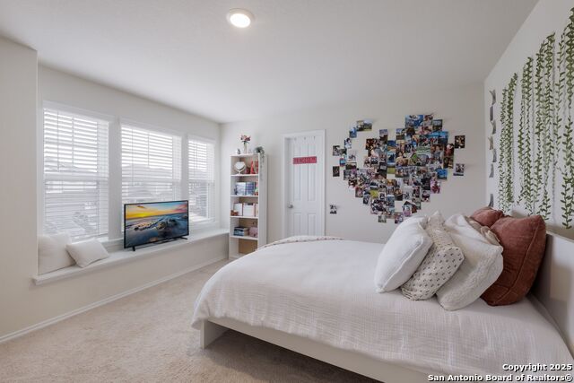 Image 21 of 33 For 13735 Prospector Post