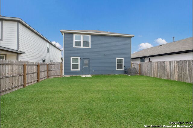 Image 29 of 33 For 13735 Prospector Post