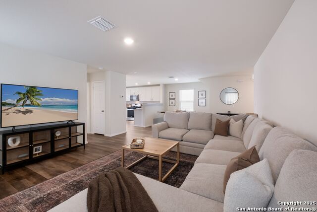 Image 9 of 33 For 13735 Prospector Post