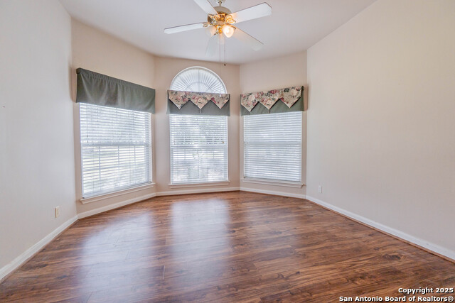 Image 10 of 25 For 5535 Circle Oak Dr.