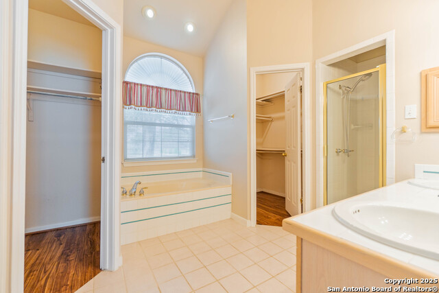 Image 17 of 25 For 5535 Circle Oak Dr.