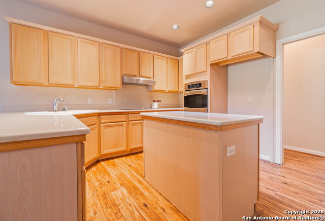 Image 8 of 25 For 5535 Circle Oak Dr.