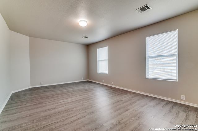 Image 10 of 23 For 5125 Brookline