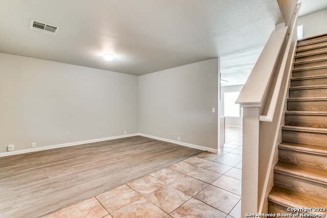 Image 5 of 23 For 5125 Brookline