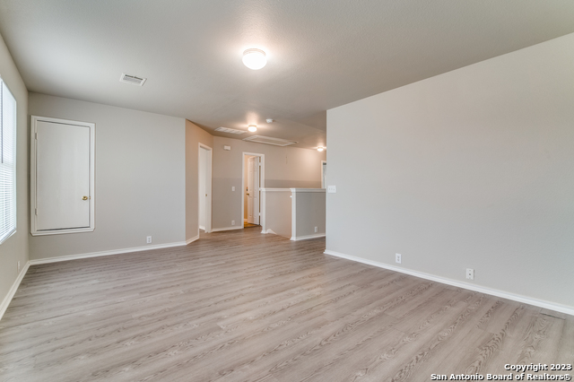 Image 9 of 23 For 5125 Brookline