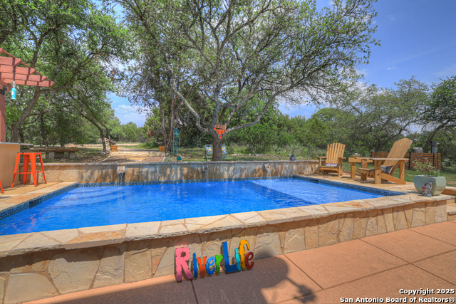 Image 33 of 45 For 172 River Chase Dr